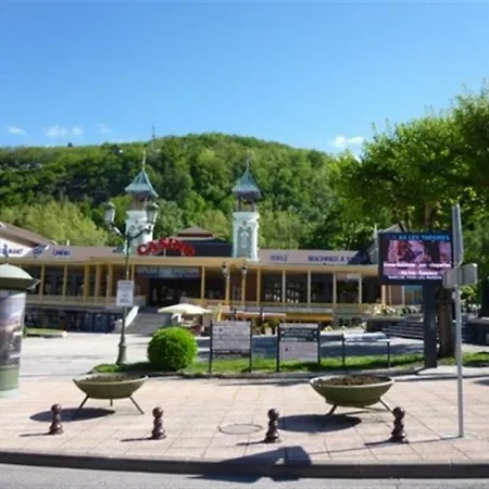 Studio Cabine Proche De Toutes Commodites