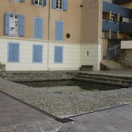 Studio Cabine Proche De Toutes Commodites