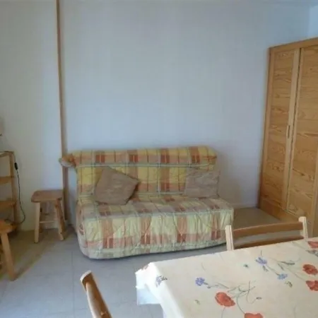 Studio Cabine Proche De Toutes Commodites *